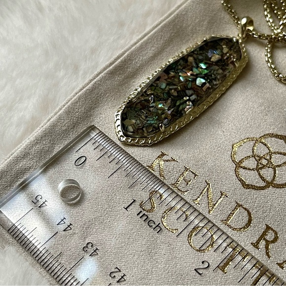KENDRA SCOTT | LAYDEN NECKLACE | CRUSHED ABALONE SHELL | GOLD TONE | 14.5" CHAIN - Picture 5 of 10